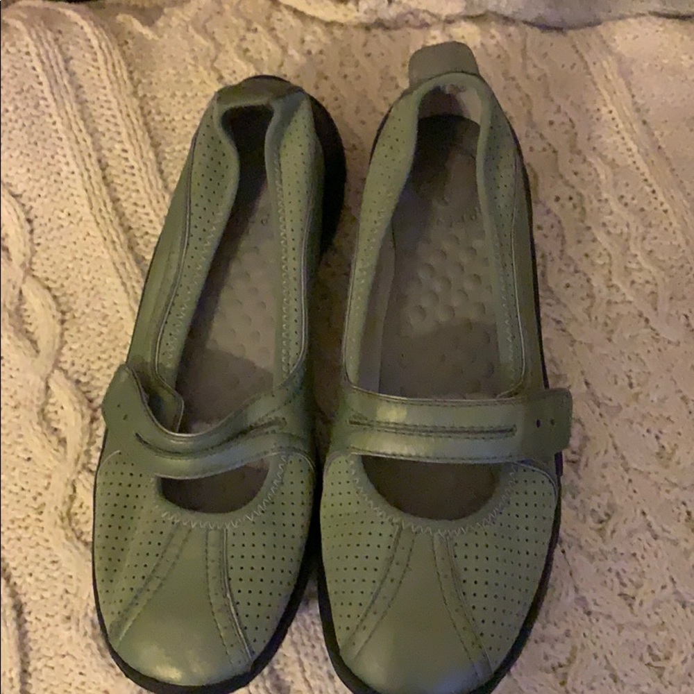 PRIVO Walking shoes